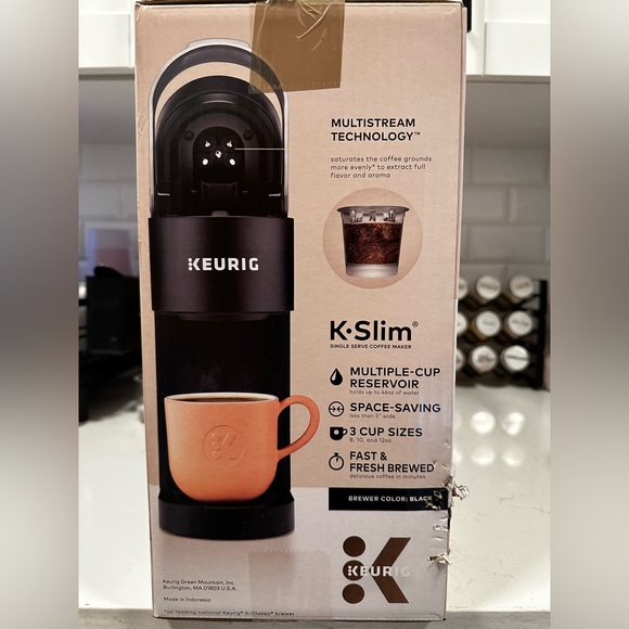 Keurig K-Slim Coffee Maker in Black and Silver - Picture 3 of 5
